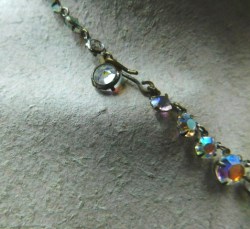 CLEAR AURORA NECKLACE CLASP